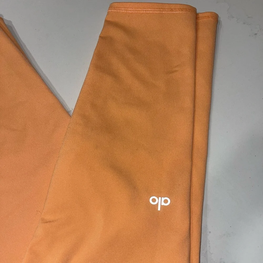 ALO Yoga Airbrush 7/8 Leggings Cantaloupe size large - Picture 6 of 12